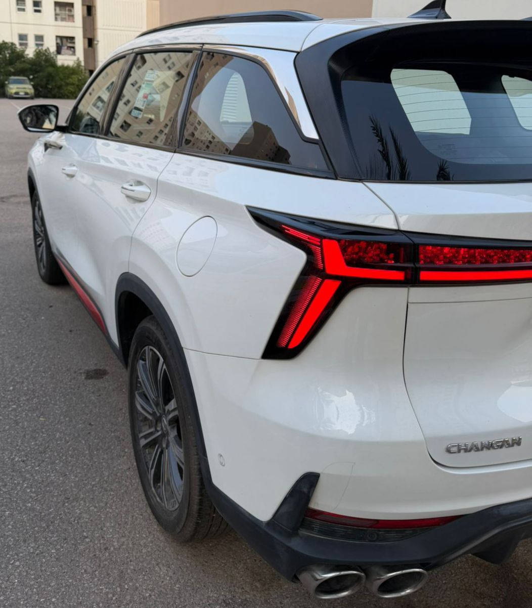 شانجان CS75 بلاص موديل 26 السيارة حرة زيرو ماشية 4000 وشويه بسمي السيارة كله مغلفة مواصفات بانورما نقاط عمياء تحديد مسار تحكم قيادة ذاتي اوتو هولد صعود منحدرات شاشات اعطال وشاشة تحكم محرك 2000 توربو 240 حصان كشنات جلد وخزن ذاكرة كشنات تدفئة تبريد رادار كامرات تشغيل عن بعد مساعد ركن خاصية دخول وخروج من الكراج بدون سائق تبريد امامي خلفي مناخ منفصل ثلاجة وبيه هواي مواصفات السيارة مكفولة وبحالة الوكالة السعر 35 مليون رقم بغداد تلفون *********** بي واتساب غير متواجد على الفيس الشراي يتصل واني بالخدمة
