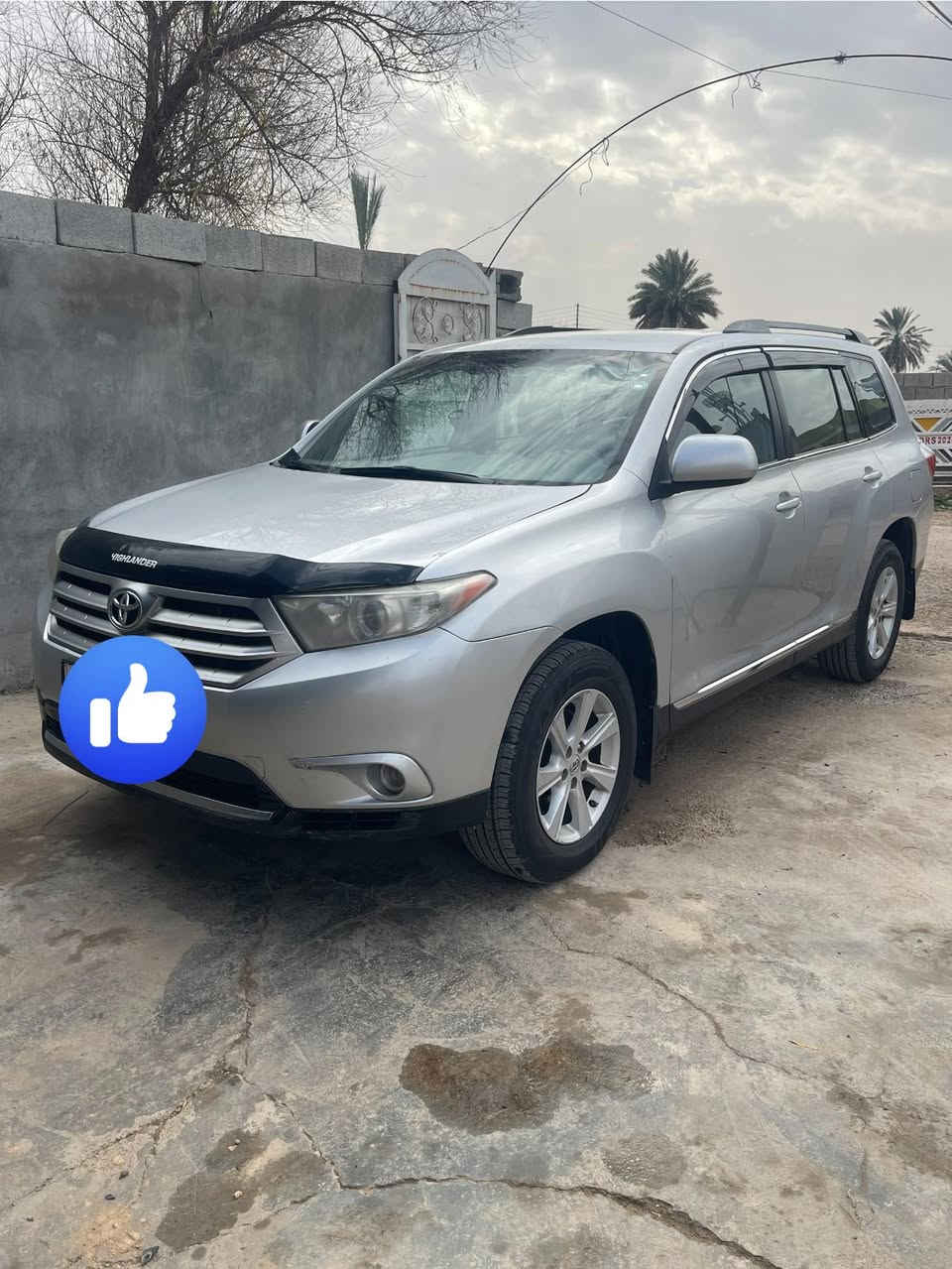 السلام عليكم للبيع هايلندر موديل 2012 رقم اربيل بسمي سنويه جديده 2028 مواصفات تحكم ستيرن كشن كهرباء شاشه سونار سبعه راكب ثلاثه قطع تبريد السياره مال جناي تخم تاير جديد محرك كير صدر السياره بيهه جاملغ تبديل وتوحيد لون بابين باب السايق والخلف السايق العنوان سامراء ناحيه المعتصم السعر 172 وبيهه مجال للستفسار اتصل *********** او ***********
