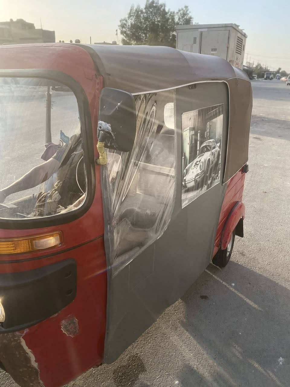 السلام عليكم تكتك مديل 18تكته حلوه بس يرادله تعمير الغد ودوسه من جهت الجاتر مكينه كفاله سعر4250وبه مجال بصيط وراق المصطفي 7 مكاني بغداد مدينه الصدر الكياره رقم ***********
