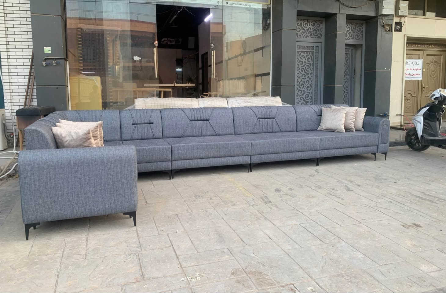 ‎تاخم ١٠ نەفەری بەردەستە 
٢٩٥ هەزار 
***********‎ أربيل, العراق
