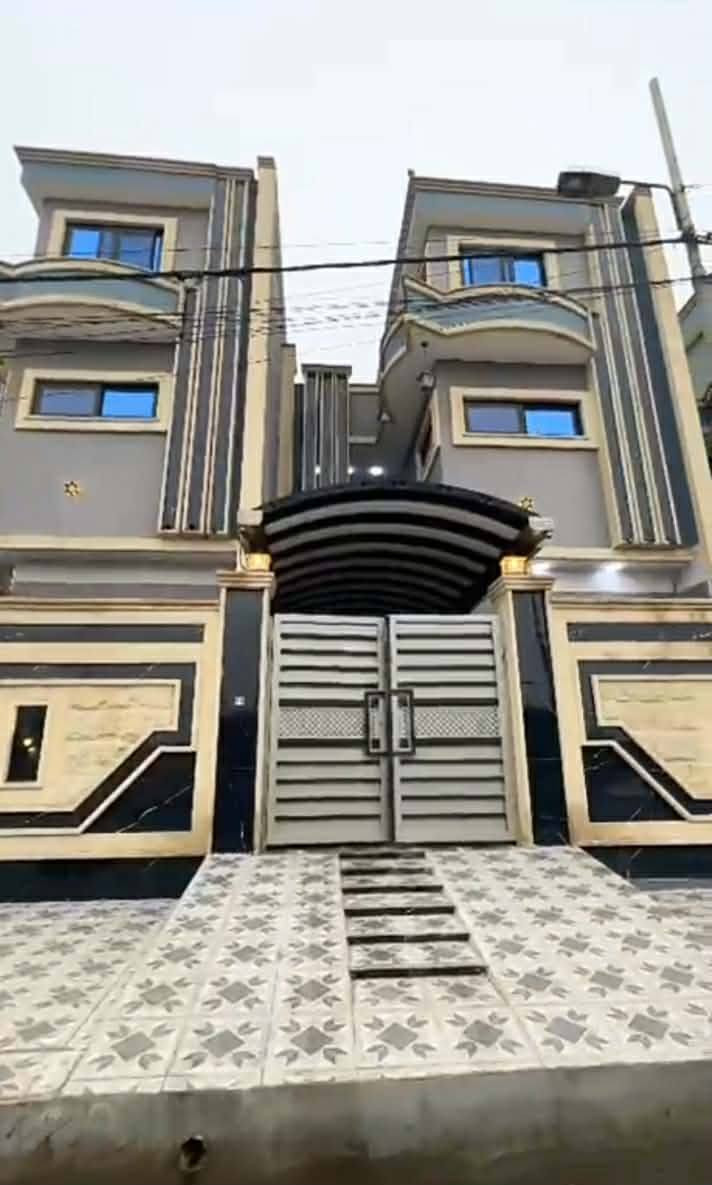 السلام عليكم
///عروض عقارات مساكن الخير////
للبيع ...للبيع....للبيع
بسعر مناسب قياسا للبناء الحديث.

1️⃣🟩  دار بناء حديث مامسكون جديد زيرو ملك صرف سند طابو📜📜📜📜 موقع مميز

2️⃣🟨 التفاصيل:-
طابقين 5 غرف نوم واستقبال وكراج وصحيات خارجيه.بناء درجه اولى.
وكل طابق يحتوي على مطبخ وصحيات وحمام وصاله.
تصميمه جيد جدا وسقف عالي ومساحات الغرف واسعه. وبالأمكان ايضا عزل كل طابق لوحده.

3️⃣🟥📐المساحة📐: 210 متر واجهه 7 متر.عمق 30 متر
اتجاه قبله .موقع مميز ولايوجد مقابيله بيوت.

4️⃣🔶️🌍 الموقع:- حي الثورة فرع الحاج عزيز كشمولة.

📞📞📞☎️☎️☎️للأستفسار أكثر☎️☎️☎️📞📞📞
***********
***********
عقارات مساكن الخير
🔰ملاحظة:- المكتب مجاز رسميا. غير مسؤولين عن اي عروض خارج المكتب  تروج بأسم المكتب.
🌍 عنوان المكتب حي الثورة الشارع الرئيسي ضمن محلات بيت هكوري قرب جرزات وحلويات الأمين.
