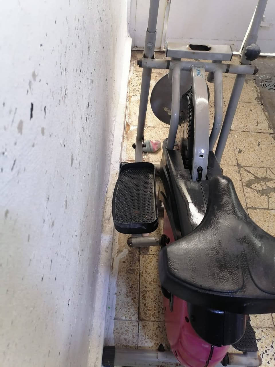 سلام عليكم
مبرده ١ نص للبيع
جهاز رياضي للبيع
 اي عيب مابيهم السعر مناسب
كركوك ***********  عنوان خلف حمام ساعه
