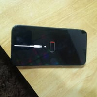 ايفون١١ ذاكره128 بطاريه85شرط بس قافل ايكلود وتساب07517660431او خاص