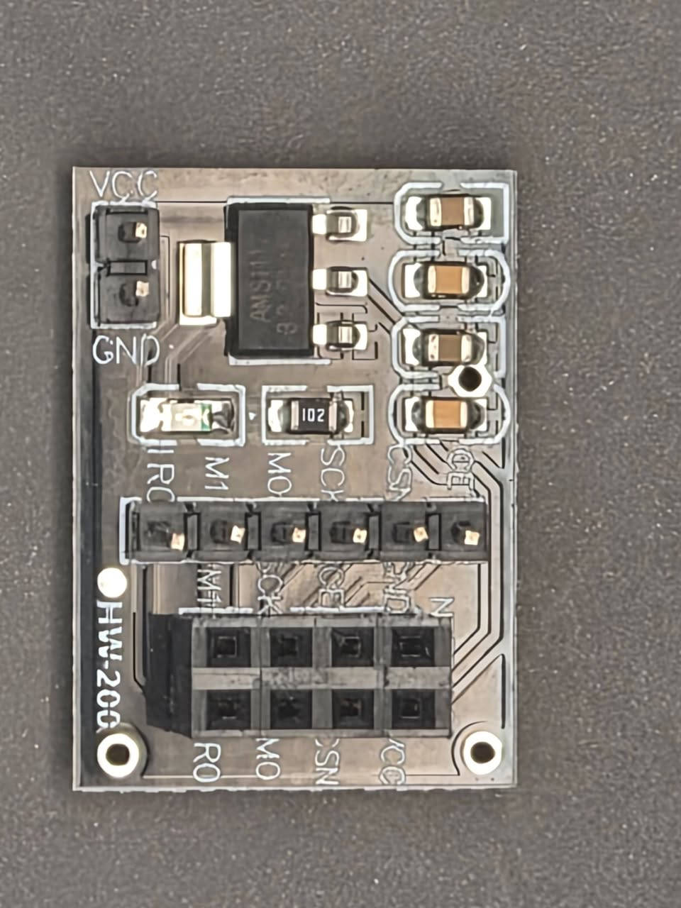📡 حوّل مشروعك إلى اتصال لاسلكي احترافي مع NRF24L01+ PA/LNA Adapter Module

إذا كنت تعمل على مشاريع الاتصالات اللاسلكية، فهذا الموديول يوفر تغذية مستقرة لوحدة NRF24L01 ويزيد من اعتمادية الاتصال حتى في المشاريع التي تعمل لمسافات بعيدة.

---

⚙️ اسم القطعة

NRF24L01+ PA/LNA Adapter Board (Socket Adapter)

---

✅ أهم المواصفات

🔹 مخصص للعمل مع وحدات NRF24L01 / NRF24L01+
🔹 يحتوي على منظم جهد 3.3V AMS1117 لتغذية مستقرة
🔹 يدعم تغذية من 5V
🔹 يقلل مشاكل انقطاع الاتصال وعدم استقرار الإرسال
🔹 يحتوي على مكثفات فلترة لتحسين الأداء
🔹 سهل التوصيل مع Arduino و ESP32 و STM32
🔹 مناسب للوحدات العادية ووحدات PA + LNA ذات الهوائي الخارجي

---

💻 طريقة البرمجة

✔ Arduino IDE
✔ PlatformIO
✔ مكتبة RF24 Library الشهيرة
✔ متوافق مع Arduino و ESP32 و ESP8266 و STM32

---

🚀 مشاريع يمكن تنفيذها

✅ أنظمة التحكم اللاسلكي
✅ الروبوتات والتحكم عن بعد
✅ شبكات الحساسات اللاسلكية (Wireless Sensor Network)
✅ أنظمة المنزل الذكي (Smart Home)
✅ إرسال واستقبال البيانات بين متحكمين لمسافات طويلة
✅ أجهزة الإنذار والمراقبة اللاسلكية
✅ مشاريع الاتصالات الصناعية

---

👨‍💻 لمن تناسب هذه القطعة؟

🔹 مهندسو الإلكترونيات
🔹 مطورو الأنظمة المضمنة (Embedded Systems)
🔹 مطورو الروبوتات
🔹 طلاب الهندسة
🔹 هواة Arduino و ESP32
🔹 مطورو مشاريع إنترنت الأشياء (IoT)

---

⭐ إذا كنت تعاني من ضعف أو عدم استقرار وحدة NRF24L01، فهذه القطعة هي الحل الأمثل لضمان تغذية مستقرة واتصال لاسلكي أكثر موثوقية.

📩 للطلب والاستفسار والأسعار يرجى التواصل على الخاص.

#NRF24L01 #Arduino #ESP32 #Wireless #IoT #EmbeddedSystems #Electronics #STM32 #Robotics #DIY


**إذا كنت صاحب هذا الإعلان وتريد حذفه لأي سبب، رجاءا أرسل رسالة إلى الدعم الفني**