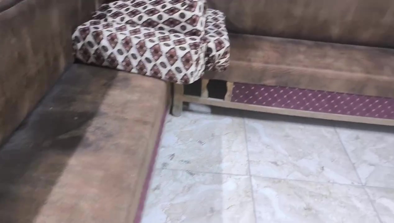 قنفات للبيع العدد 15 قنفه
جبله حي الوحده 
***********
