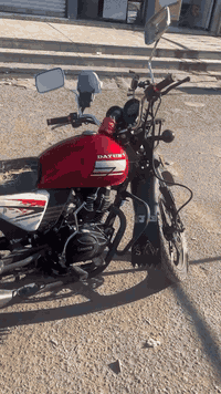 السلام عليكم دايوان 2022 ممفتوحة رقم بغداد سنوية 28 تحويل ثاني يوم دراجة نظيفة عنوان بغداد حي جميلة  

السعر٢ مليون وبيها مجال بسيط
***********
