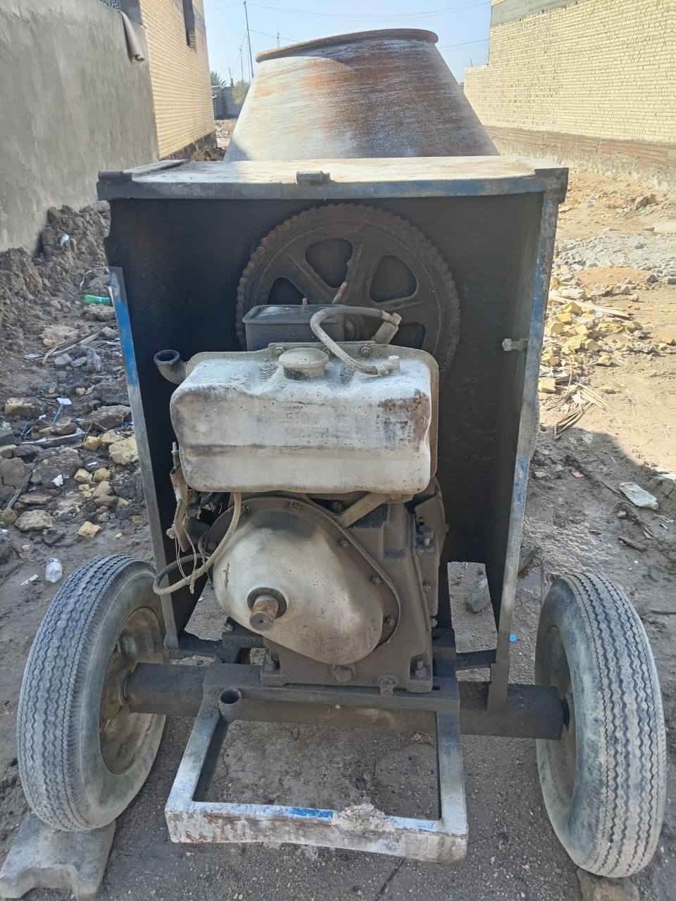 سلام عليكم خباطه للبيع شغاله نضافه 90 بالميه مكانه سماوه سعره خاص رقم الهاتف ***********
