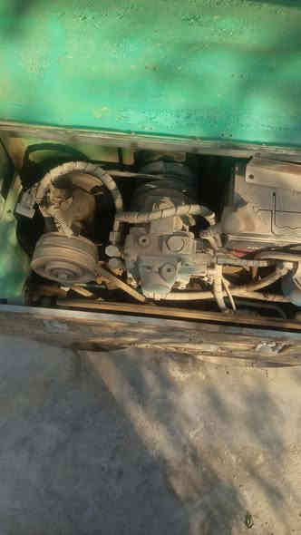 السلام عليكم للبيع حادله 1طن جاهزه سلف وهندر وهزاز ولايت حادله كلها شغاله السعر 30 ورقه وبيها مجال المكان البصره القرنه الاتصال ***********
