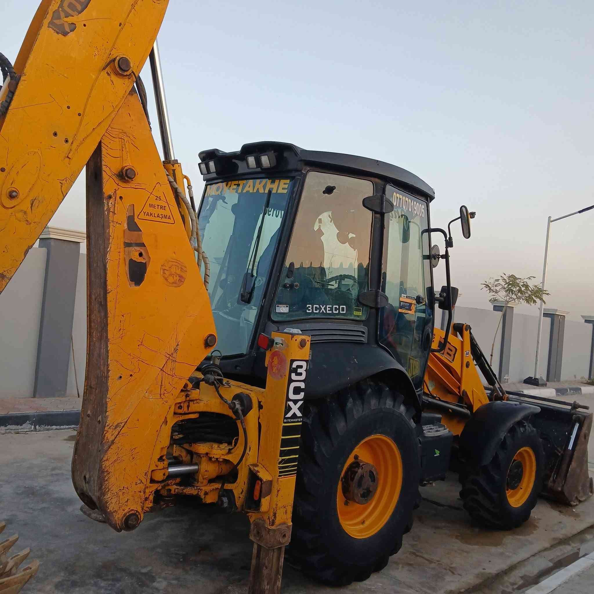 سلام عليكم حفارة جي سي البيع مديل 2007رقم سليمانيه كير راجز السعر 330 الاستفسار على رقم ***********
