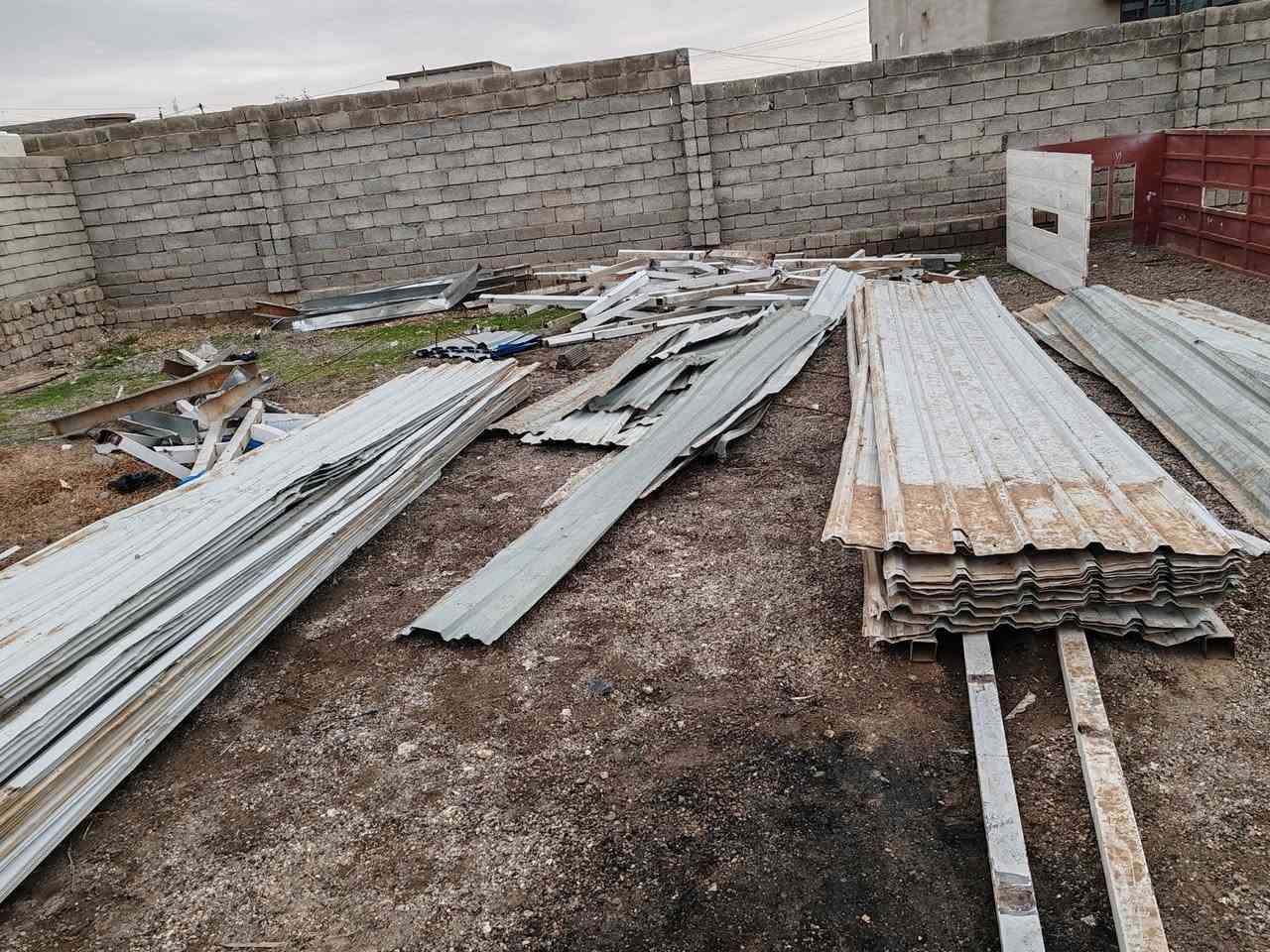 جنكورات للبيع جمله ومفرد كل واحد سته متر مستعمل رقم الموبايل ***********
