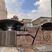 دار مساحه ١٧٠ متر واجه ١٠ نزال ١٧ بناء قديم يباع بحساب ارض بغداد جديده...