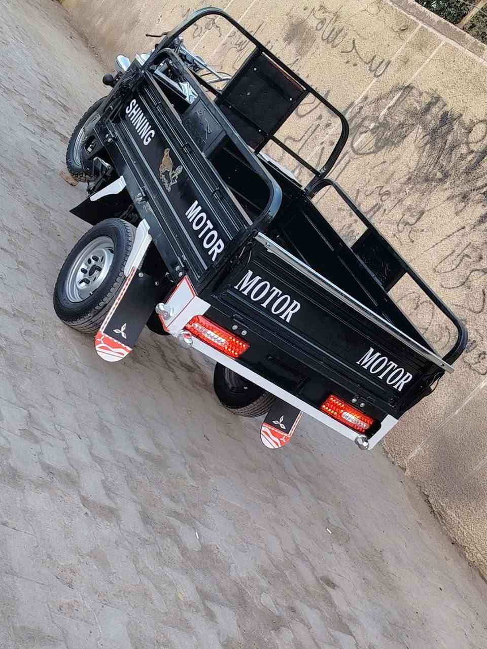 سلام عليكم ستوته جمره باب اول أوراق اصولي اكاتبك وي الوكيل مديل 2020 وبيهه محرك 2024 جديد شاصيهه وركبتهه مكفولات كفالة عامه لا لحيم ولامعجون بيهه تخم تاير جوبلس كهربائيات كلهه جدد وشغاله دبلات شغاله نكره سلف ستوته مصبوغه حراري اثار جرد وصابغهه جماليه وشوفت عينك نضافتهه والواقع احلا بعد من الصوره ستوته مال جنيان مابيهه اي نقص مكانهه بديوانيه***********
