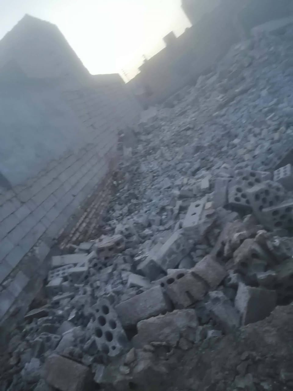 السلام عليكم.. 
مكلف بالنشر.. 

قطعة للبيع المساحة 200 حي الحسين ع (حي العدس) شارع ابو احسان مقابل محل جواد العميري للتواصل والاستفسار الاتصال على الرقم 

***********
