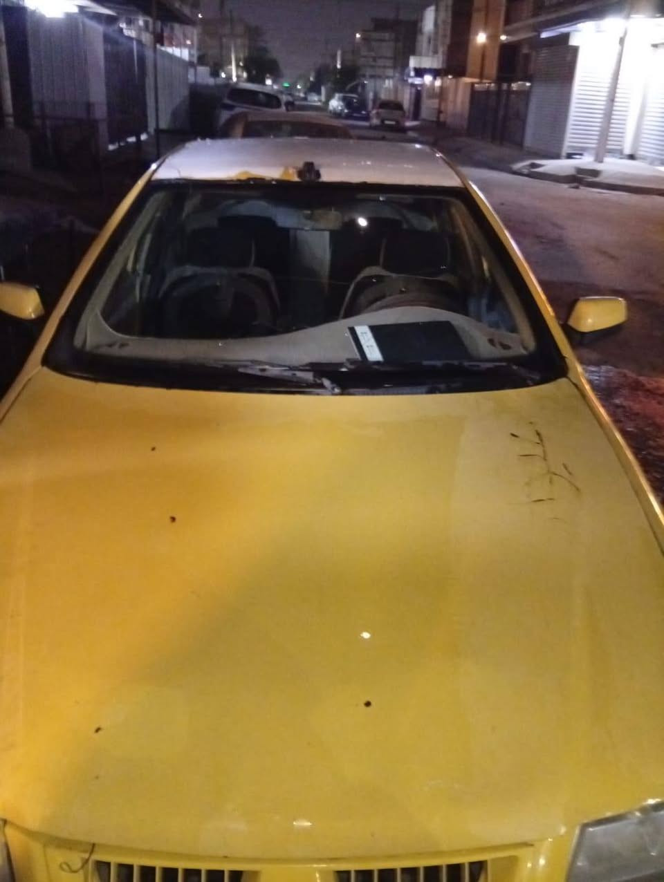 سلام وعليكم سياره سمند لبيع سياره2010 كامله وكل نقص مابيهه سياره تأخذ مصفره هيه وغرامات ***********
