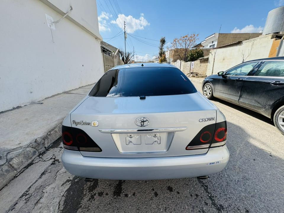 سلاو لە هەموو لایەک
شاهینە ٢٠٠٥ ی براوە ناوزەرد سەلاجە و تەبرید مەرکەزی  کامل جاهیز کراوە  تەبرید ساردو گەرم مەزبوت  هەمو گیانی بەشەرت مالی دۆستە 
شوین جەمجەمال 
ژم ***********
