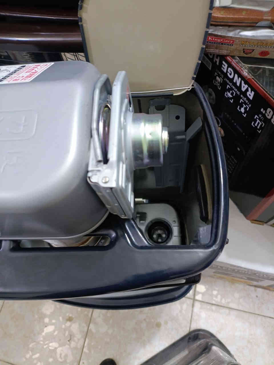 ادم للبضاعه الاوربيه/ الكوت 
عنوان المحل كوت زهراء #ادم قرب هكوري للهاتف النقال 
***********
