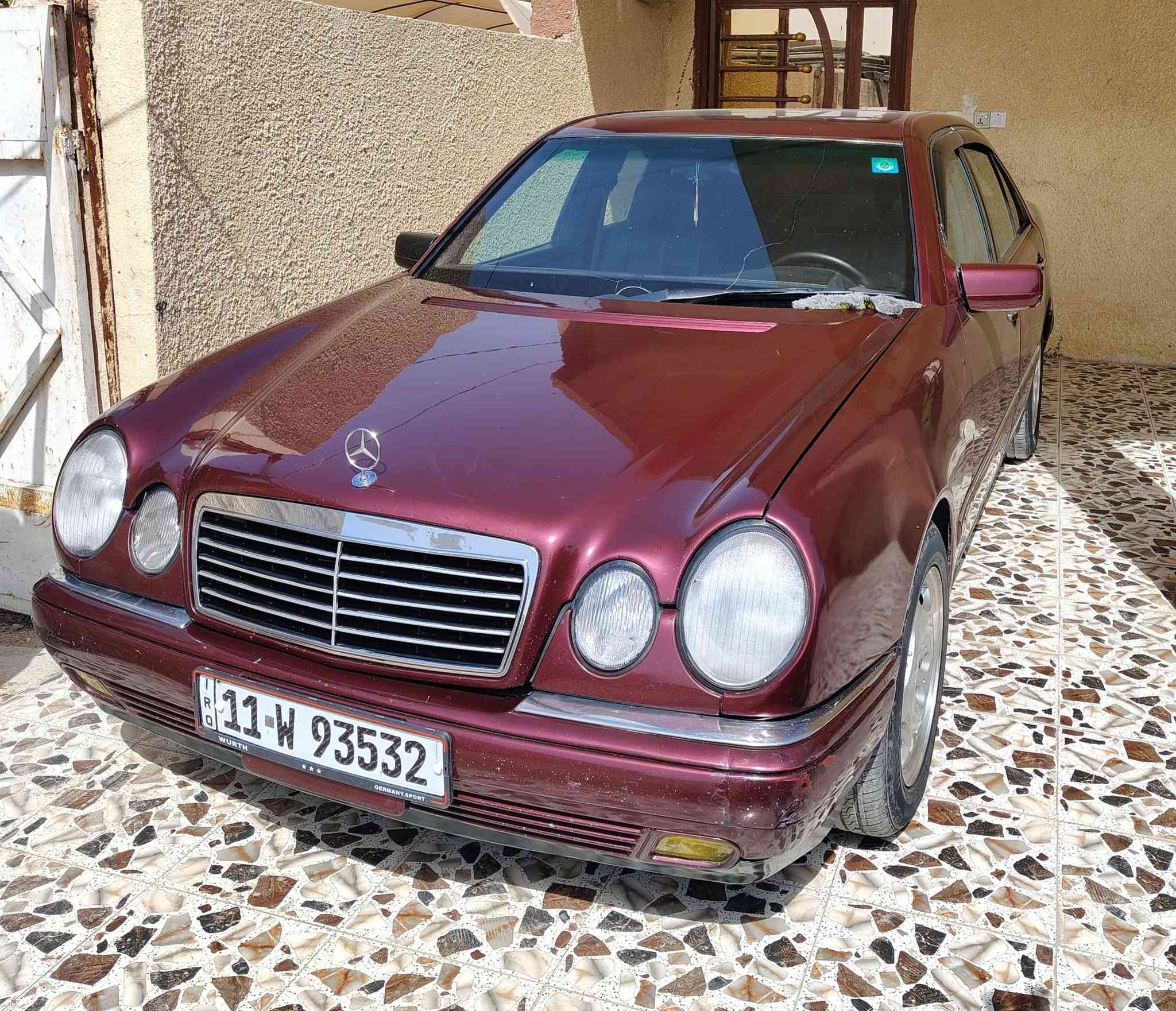 مرسدس ام عيون موديل 95 فولل مواصفات فتحه+ ثلاجه+ خزن ميموري +كشنات كهربائية جلد  برده كهربائية اريل كهربائي مكينه 6 خراطيم  مكينه كير كارتون حداديه خلفي وامامي كله جديد تخم تاير سياره جاهزه مابيها كل نقص البيع السعر85 مكاني واسط شيخ سعد ***********
