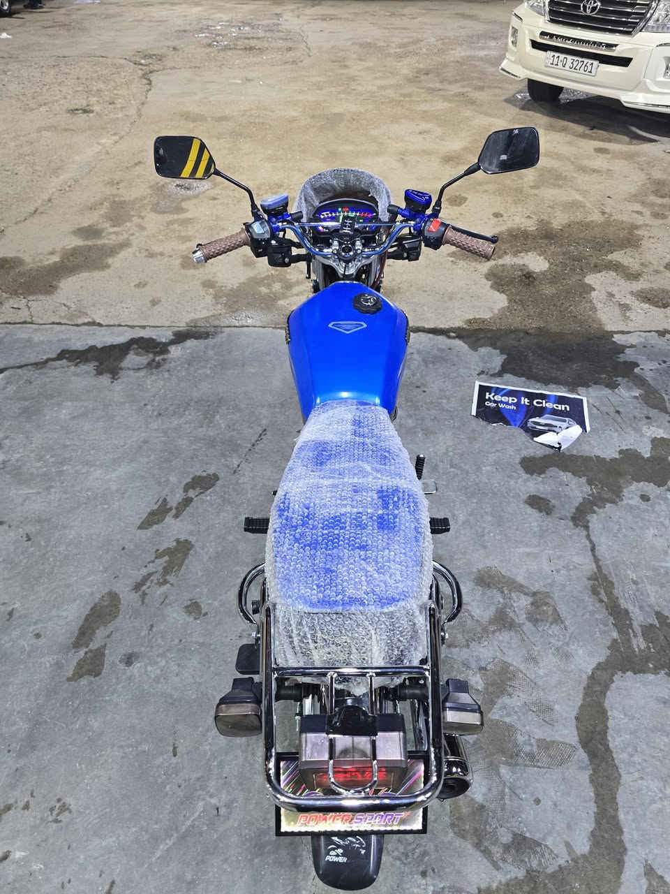 السلام عليكم 👋

دراجة ايراني نوع بور سبورت فول مواصفات موديل 25 🏍️

محرك 200 🏍

تشغيل بالريمونت جهاز انذار 🚨

تشغيل بصمة 👆

٨ ختومات او اكثر بور سبورت الاصلي 💯

لونة ازرق طافي لون مميز 💙✨

عمبار كلج عمبار بريك ⚙️

سعر الجديد مليون و٢٠٠ 💰

رايدة ب ٩٥٠ وبي مجال بسيط حك الجية 🤝

مكاني الرمادي الشركة مقابيل مدينة العاب السندباد كراج الجبل 📍

للأتصال *********** 📞
