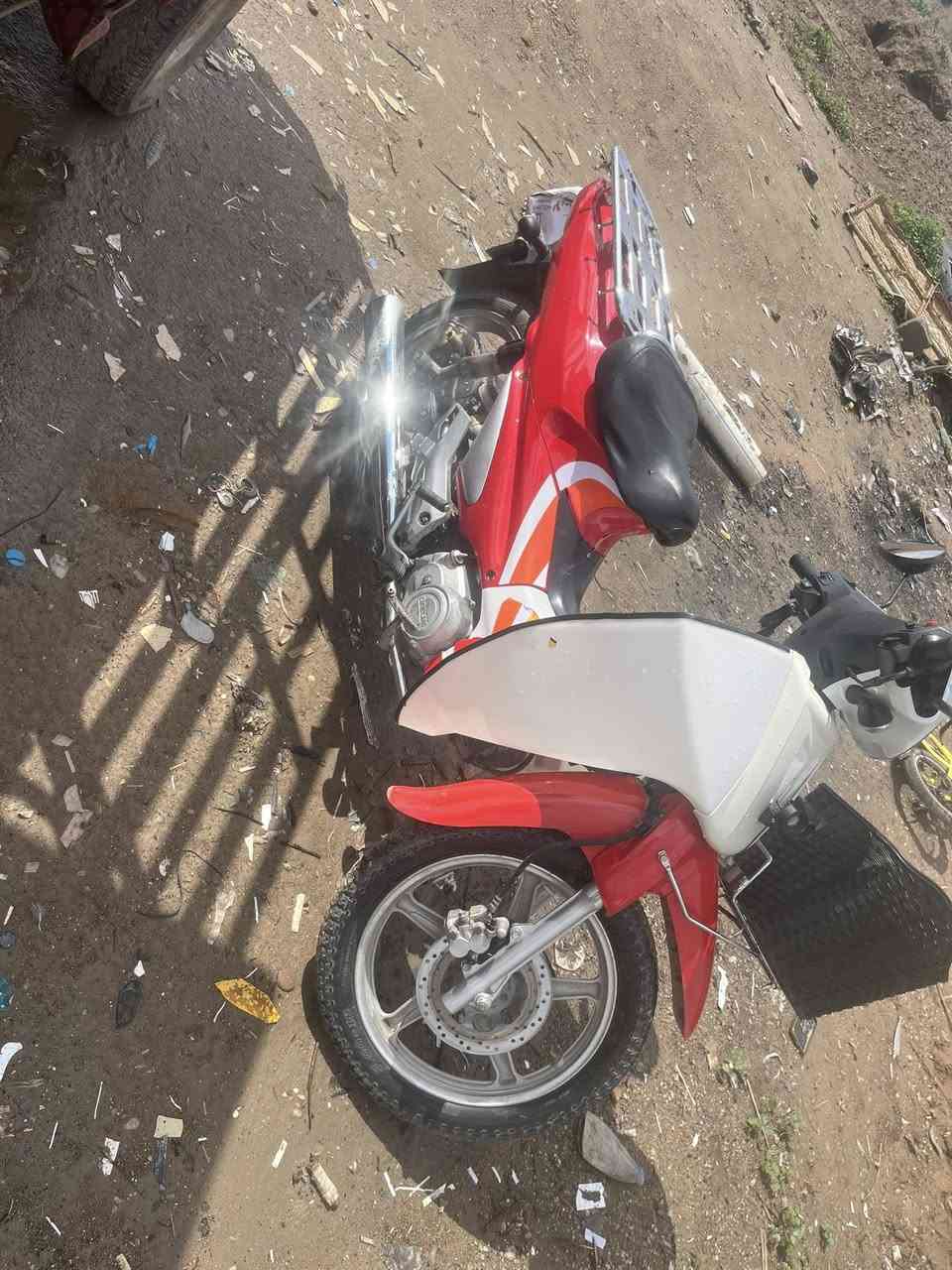 علا بركته الله موطور سلفيز للبيع نضيف لوك مابي اي نقص الموطور كله شغال دبل دسك ناشره بوصخه لا غاسله ولا ابدالسعر ٥٥٠ وبي مجال بسيط ***********
