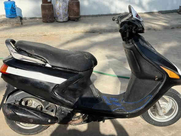 فراشه مكينه مفتوحه  ولفات كهربائيات شغاله سلف  مكان سنيه *********** كلشي شغال بيه
350
