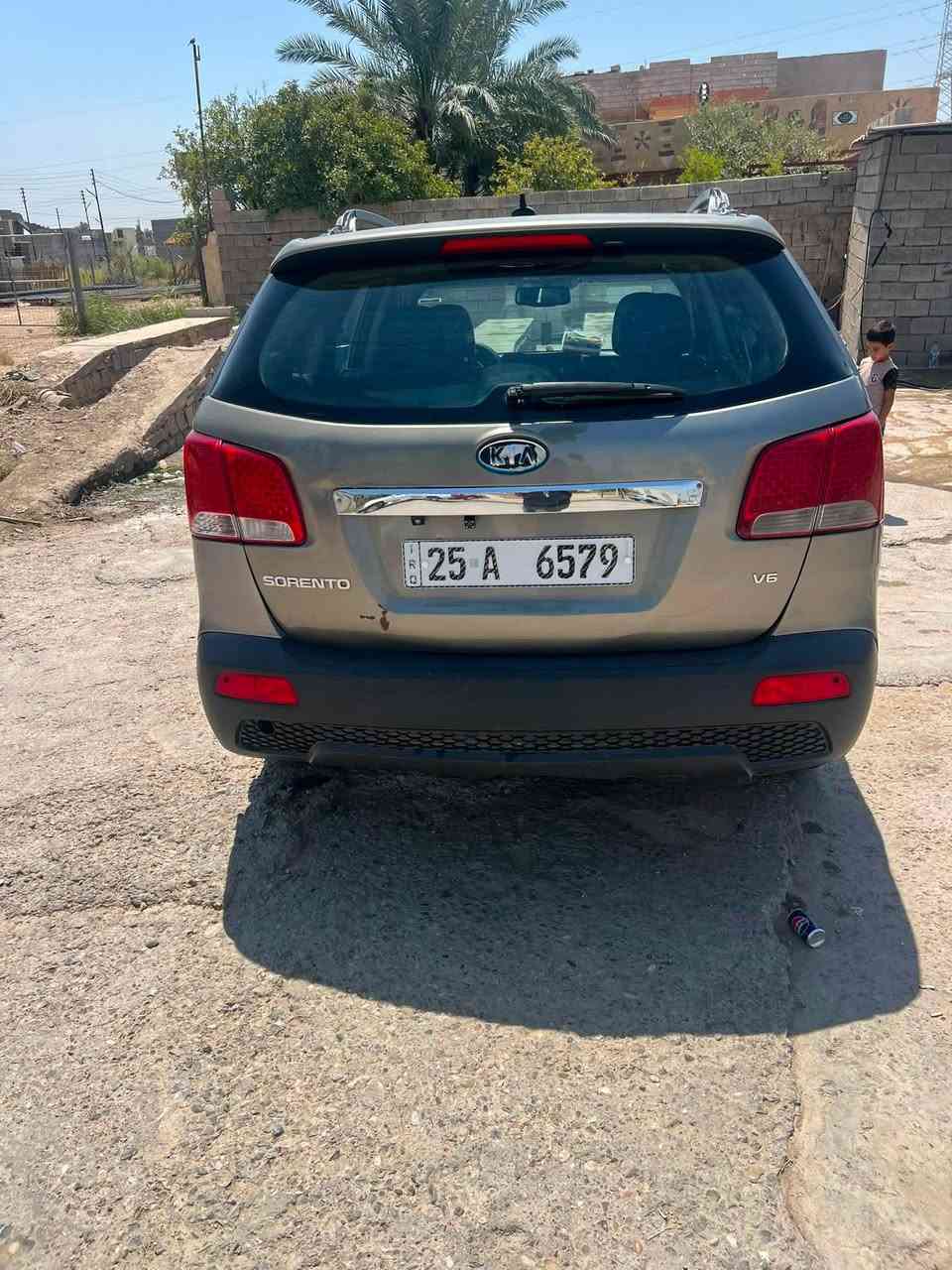 السلام عليكم سورنتو وارد أمريكي للبيع  ٢٠١١ فول مواصفات السياره محرك سته ٧ راكب تشغيل بصمه أربع قطع بيه  لاستفسار الاتصال على الرقم ***********

