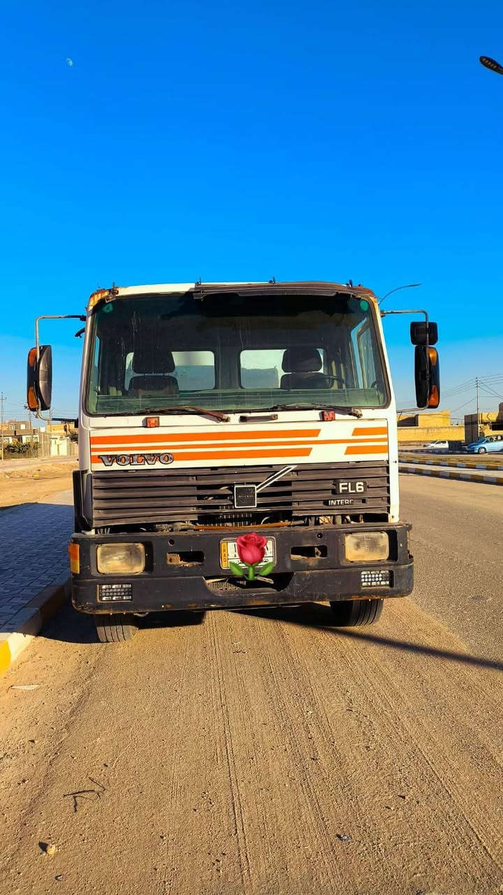 فالفو اف 6موديل 91رقم قادسيه سنويه صار سنه نافذه راعيها يريد مداور گير ومكينه واكسل حلوات كير 6 نمر عادي بدون فقسه شاصي بيه طواله زوج تايرات الامامي ياباني جديد والخلفيات نص عمر سياره نقصها بريك خلفي مقطوره مغلون 10 الف ترايك وين مايعجبك  مكاني ناصريه ب 75وبيها مجال قليل     ***********
