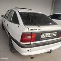 ڤیکترا  ١٨  مۆدێل ١٩٩٤ سلایت  بۆ فرۆشتن   ٣٥ و مجال  07504224296