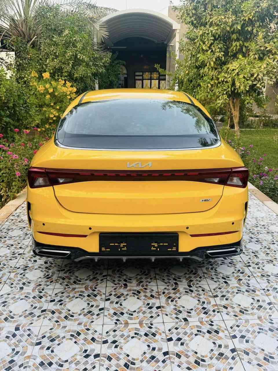 السلام عليكم 
للبيع K5 
موديل 23 
وارد كوري 
بانزين اصل 
مكينه 2000 
عليهه منظومه غاز اتيكر تركي 
دخول جديد ما مشتغله  خط 
ترقيم جديد  بأسمي 
حادثهه جاملغ خلفي جهه السايق 
مواصفاتهه موضوحه بلصور 
مكاني بابل 
السعر 185 
***********
