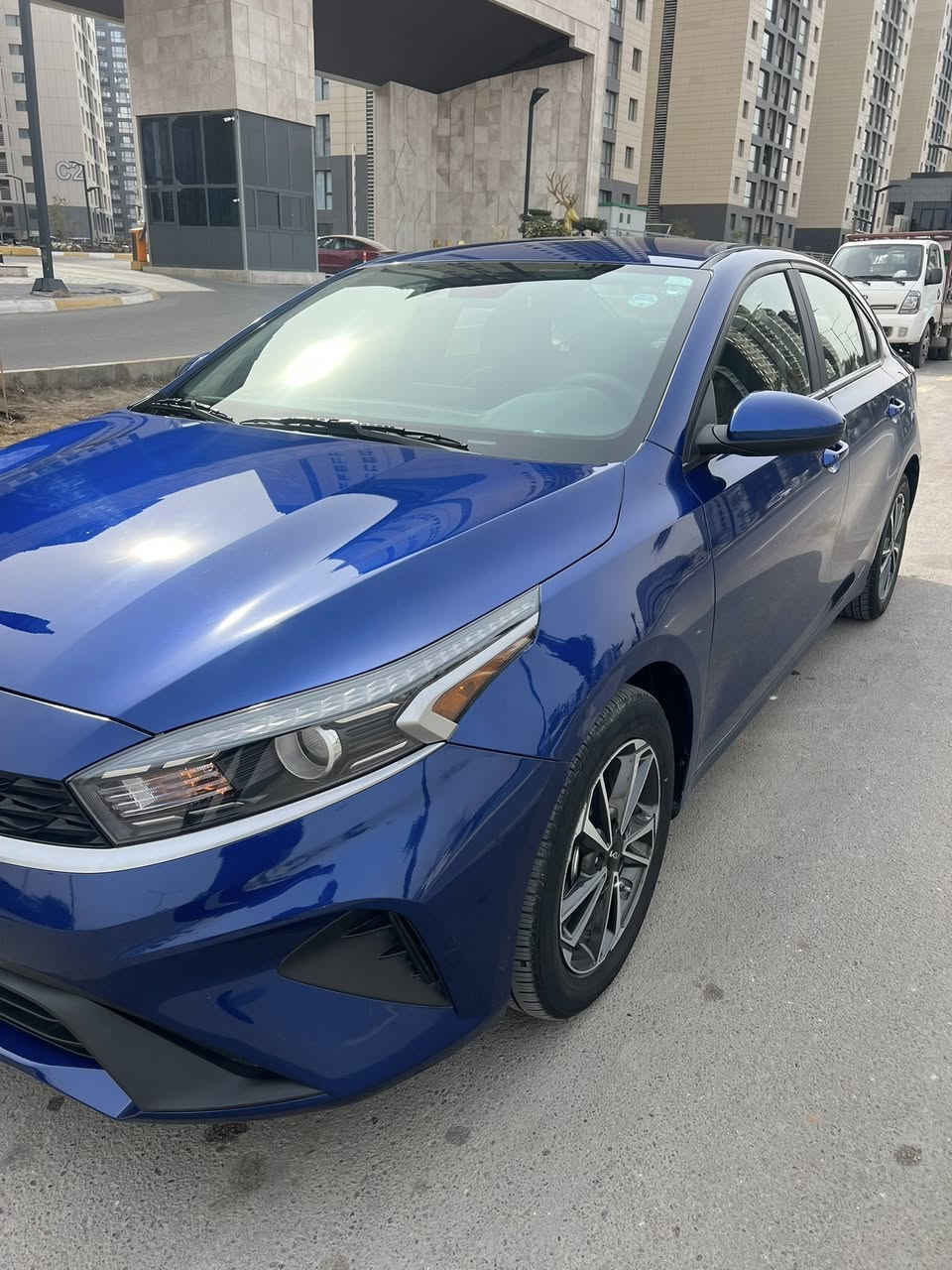 السلام عليكم كيا فورتي
موديل 24  بدون صبغ فقط صندوك مبدل نفس اللون
بدون ايرباك صور الحادث بالمنشور 
دخول جديد مرقم اربيل تحويل مباشر او وكاله 
ماشيه 21 الف محرك الفين دوش مواصفات 
 رادار امامي مانع انزلاق مود درايف مثبت سرعه قياده ذاتيه تحديد مسار شاشه كار بلي كامره دوران 
سياره جدا نضيفه وجاهزه بدون اي نقص 
السعر 157💲 وبيهه مجال بسيط
مكانها بغداد للاستفسار واتس اب 
***********
