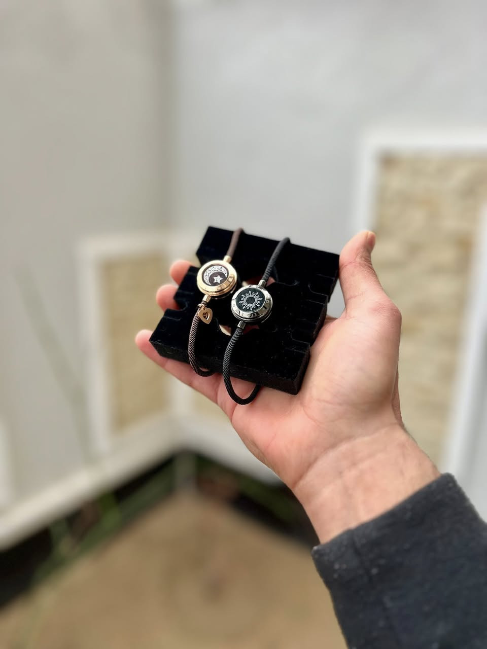 أساور العشاق 
افخم هدية لعيد الحب 
و بسعر غير عن البيجات 😍❤️

السعر و الاستفسار خاص 
او واتساب ***********
