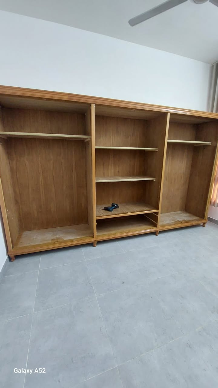 جمعة مباركة عليكم زبائنا الافاضل
كنتور سنديان شغل درجة اولى اللون كرزي 
ميز تواليت تصميم تركي شغل درجة اولى انشاء الله ينال اعجابكم للستفسار مراسلة الصفحة على الخاص او اتصل واتساب ***********
العنوان بغداد الدورة نهاية شارع الصحة مجاور كلية كلكامش مجاور مكوى اسطنبول معرض بيوتنا للاثاث العراقي
