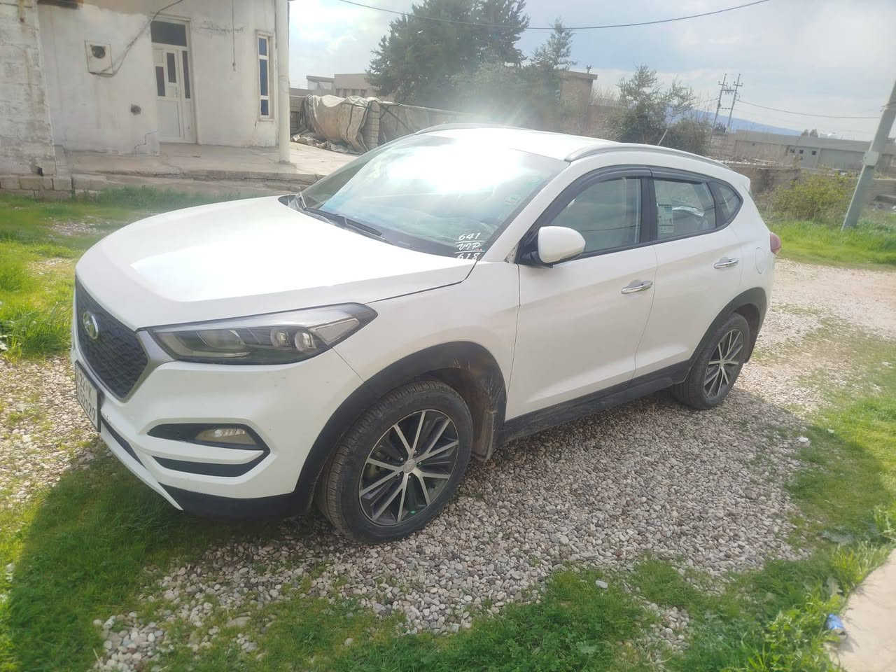 توكسان ٢٠١٧ سعر ١٥٥$
رقم سنويه جديد تحويل وكاله شرط 
كير ومحرك شرط صبغ بس ٢ قطع بوند و جاملوغ 
فول موصفات بس بدون فتحه  اخوان إلي مو شراي لا يتصل رجاء رجاء  ***********
