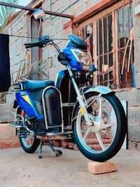 دراجه للبيع هارلي نضيفه حلوه بعدهي زيرو السعر500وبيه مجال مكاني الحسين...