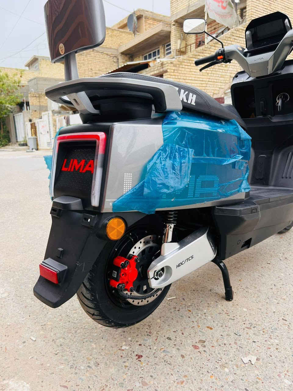 سلام عليكم دراجه شحن ليما 2026بطاريات 6كبار مسطره مكفوله كفاله عامه 3سرع السعر 850وبيها مجال مكاني بغداد الزعفرانيه ***********
