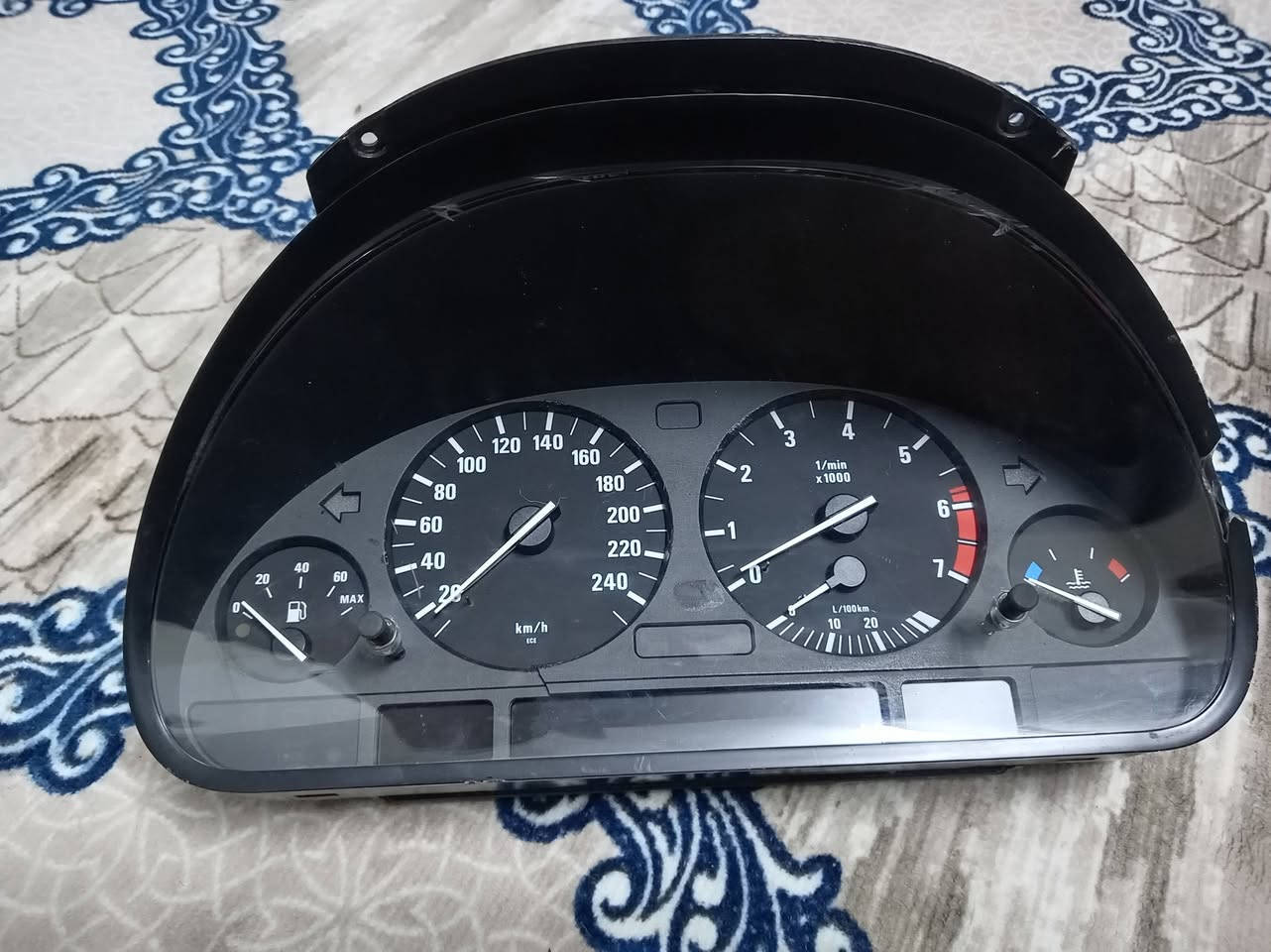 كيجات كاسحه موديل 2000 شغال وجاهز فقط شاشه الاعطال بدون كتابه+كرت لايت  فيشه خشنه السعر 60 للتواصل واتساب *********** بغداد
