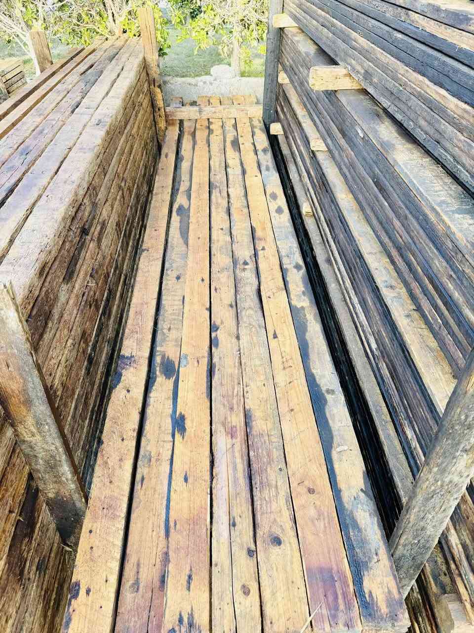 سلام عليكم قالب للبيع نظيف عدد27.5 مكعب طواله 18ونص سعر مناسب مكاني بابل ***********
