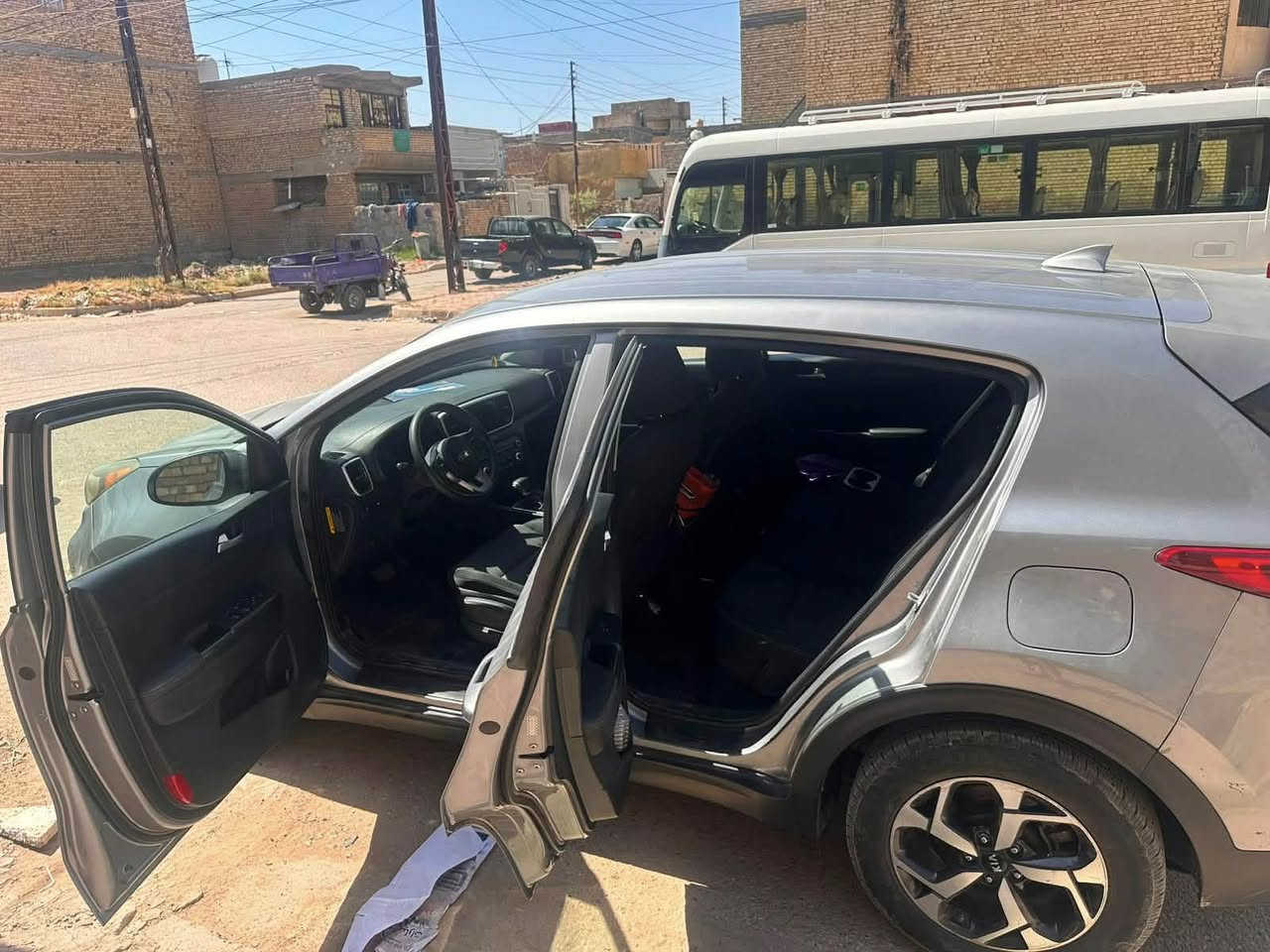 كيا سبورتج وارد امريكي موديل ٢١ 
الرقم أربيل الجديد سنويه جديده 
حادثها تبديل دعاميه أماميه فقط 
الباقي مكفول كفاله عامه 
السياره ماشيه ٩١ 
استخدام شخصي 
العنوان بغداد الحسينيه 
للاستفسار خاص 
*********** 
مكلف بنشر
