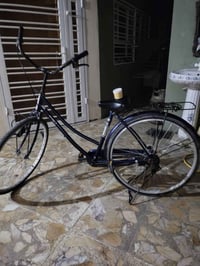 بايسكل ياباني موديل 2019 للبيع او للمراوس مع غراض للاستفسار 0781200080...