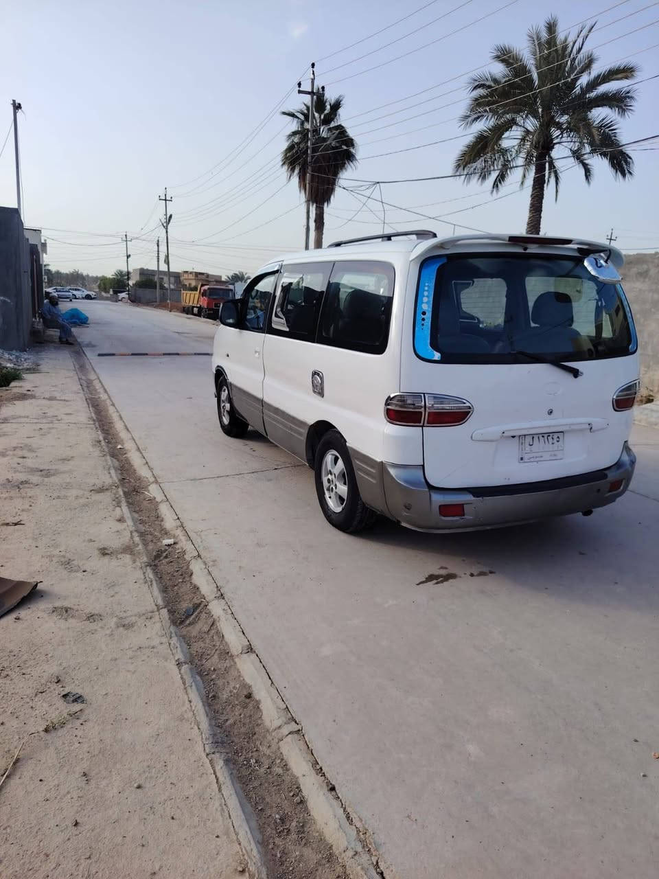 السلام عليكم 
ستاركس للبيع موديل 2002 محدث 2007 سياره رقم خصوصي كير اوتوماتيك محرك مسكر تدفئة تبريد كله شغال سياره كلشي ما ينقصه السعر ٨٥ ورقه وبيه مجال العنوان ديالى بعقوبه ام العظام 
***********
