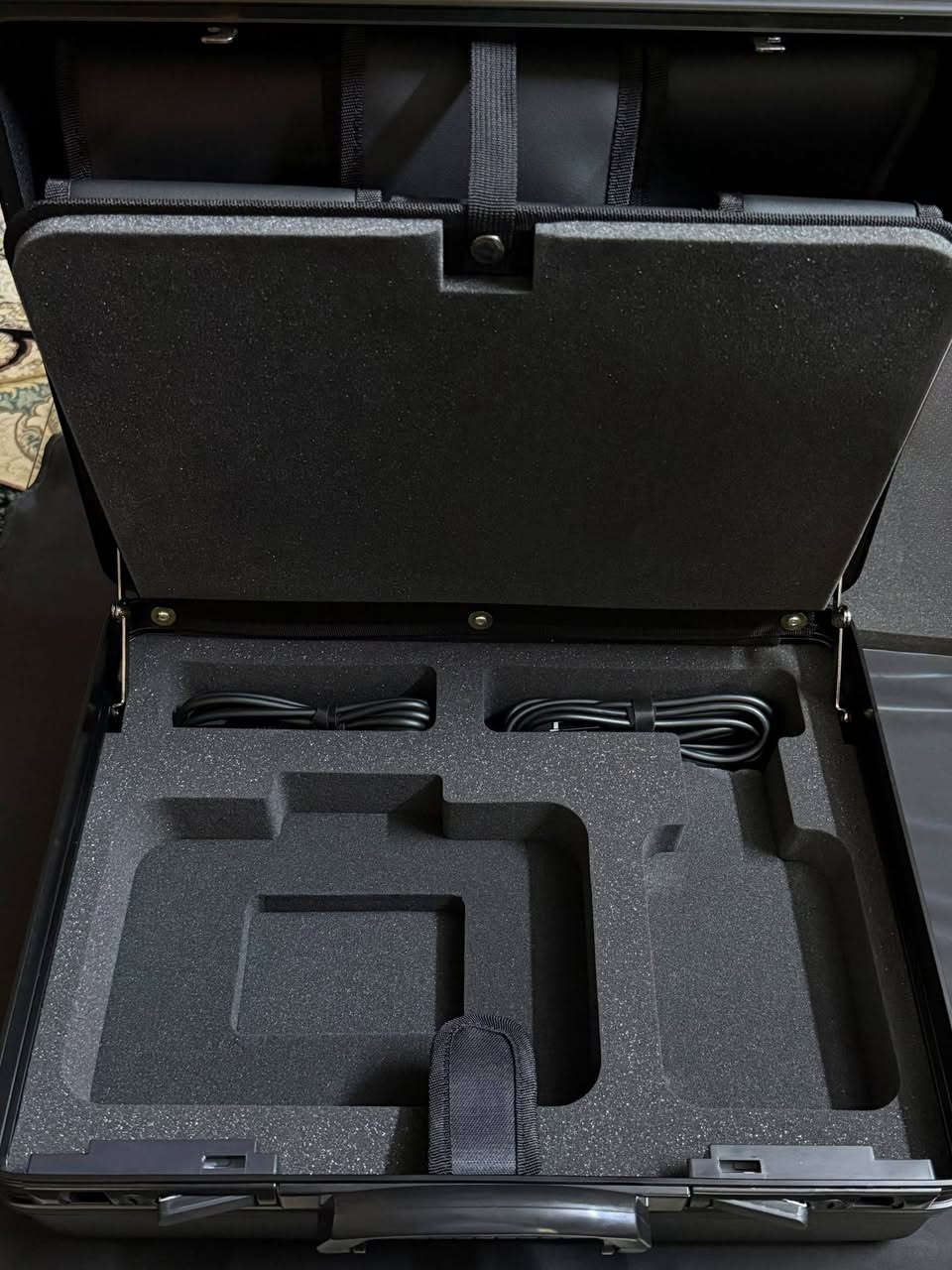 شاحن Zenith Z7 للبيع
الجهاز بحالة ممتازة، ويأتي مع جميع الملحقات الأصلية والحقيبة الخاصة به.


**إذا كنت صاحب هذا الإعلان وتريد حذفه لأي سبب، رجاءا أرسل رسالة إلى الدعم الفني**