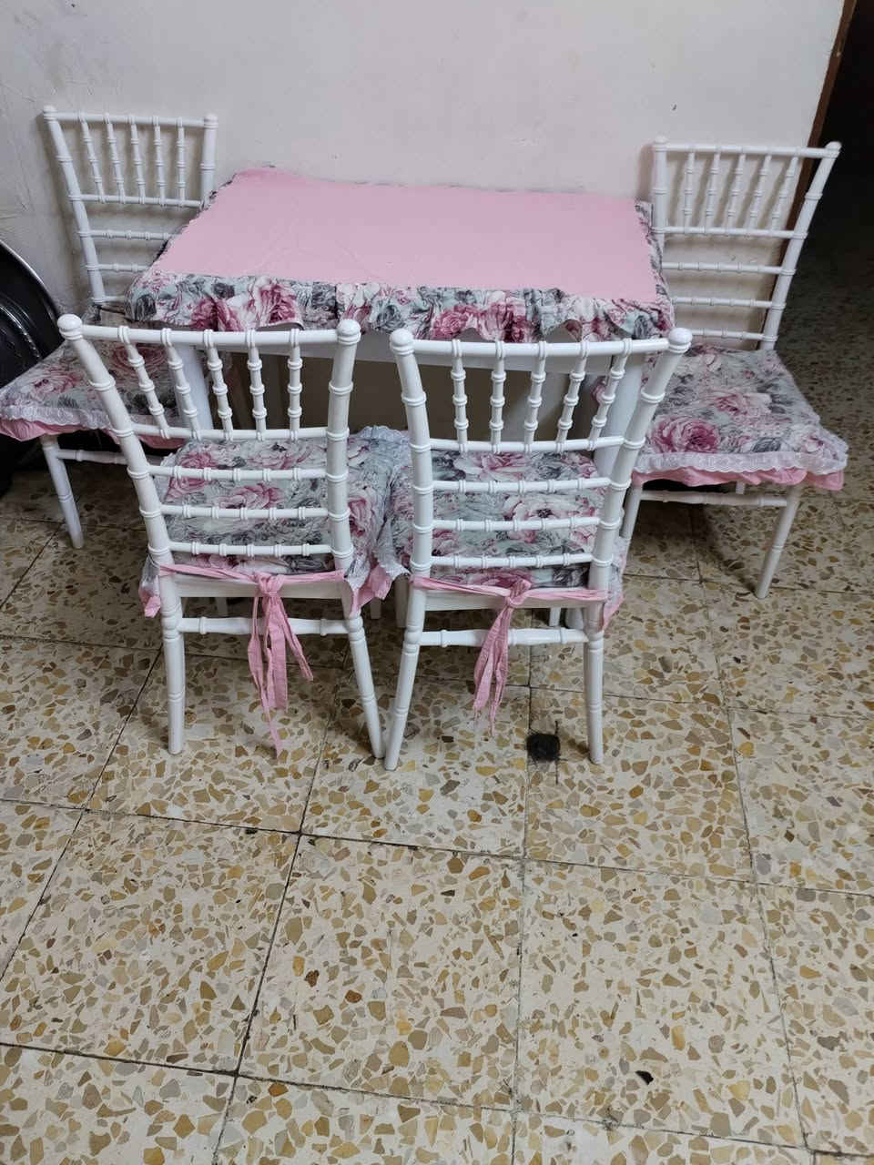 السلام عليكم عندي ميز طعام جديد امانت الله ب ٩٠ وبي مجال بسيط
@


**إذا كنت صاحب هذا الإعلان وتريد حذفه لأي سبب، رجاءا أرسل رسالة إلى الدعم الفني**