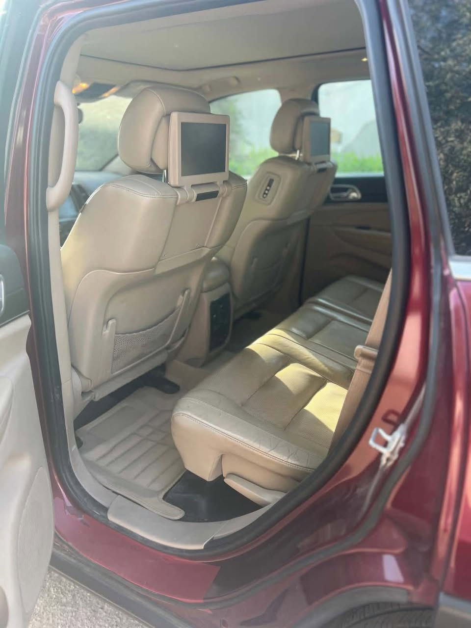 جيب لمتد 18خليجي فول موصفات صبغ جوه الباب  السعر 23ونص  تلفون ‭0770 508 2821‬
