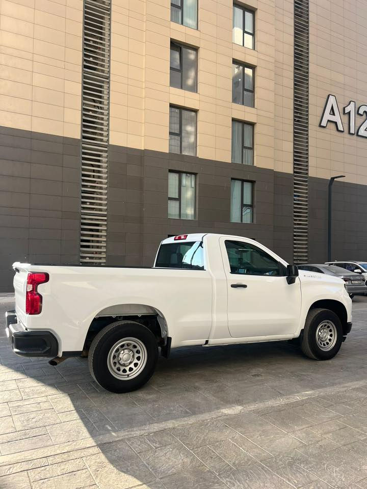 سلفرادو  2023
كلين تايتل 
محرك ٢٧٠٠ 
٤ سلندر
بدي قصير
المكان بغداد
رقم اربيل
السعر ٢١٠ ورقه

التواصل : ***********
