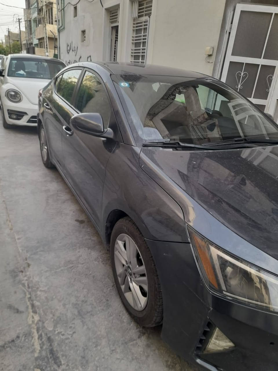 السلام عليكم النترا موديل 20 وارد أمريكي بدون صبغ فقط بارد ماشيه 93 كير وعقل مبدل ايتي هزة ورقم جديد الدولي لحد 31 بغداد حي الخضراء *********** السعر 135 وبيه مجال
