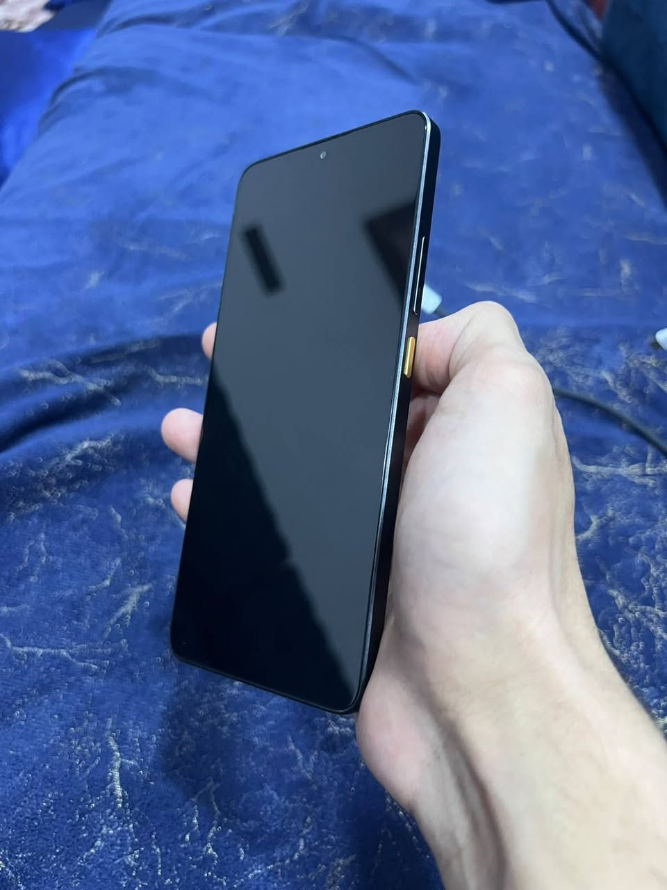 POCO X6 Pro 5G للبيع 
ذاكره 511 رام 24 موبايل شرط مال بيت نضيف حيل بوبجي 120 فريم وكامره 4k الجهاز معروف بمواصفاته سعره 300 بي مجال عنواني ايسر ***********
