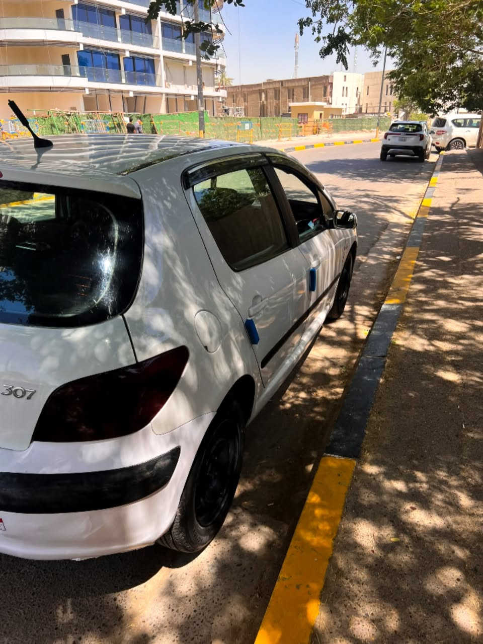 بيجو 307 فرنسي 
رقم بغداد نكليزي 

محرك ✅
كير✅
تبريد✅
دوشمة داخلية✅
تخم تاير✅
سيارة حلوة اقتصادية 
سعر55$
للاستفسار 
***********
