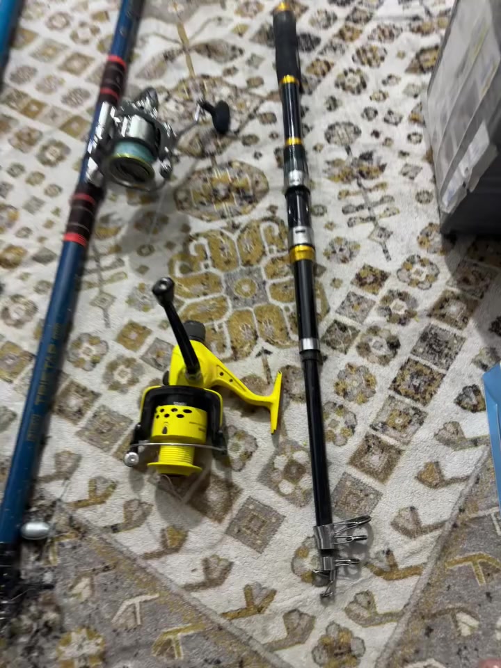 سنارة للبيع قيم وخذ ***********
