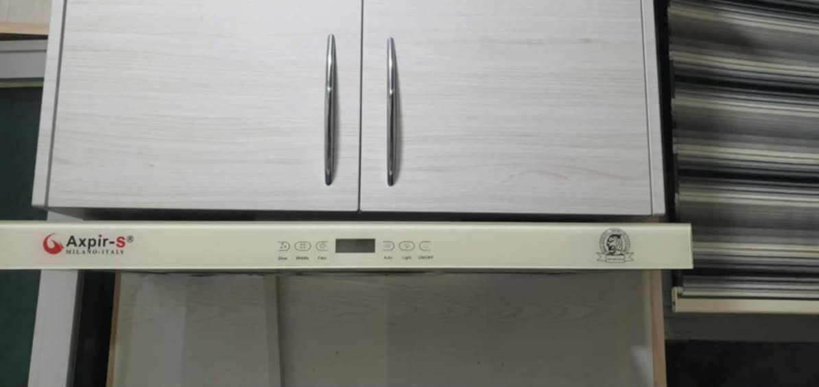 کەوەنتەر کامل بالۆنپرێسە
لای سەلاجەکەی ٣م ٤٥سم
لای مەخسەلەکەی ٣م٧٥سم
لای مەخسەلەکەی دەتوانی گچکەی بکەیەوە شوێن غەسالەی قاپ شتنی لێ تەرک بکەی ناونيشان رانيه


**إذا كنت صاحب هذا الإعلان وتريد حذفه لأي سبب، رجاءا أرسل رسالة إلى الدعم الفني**