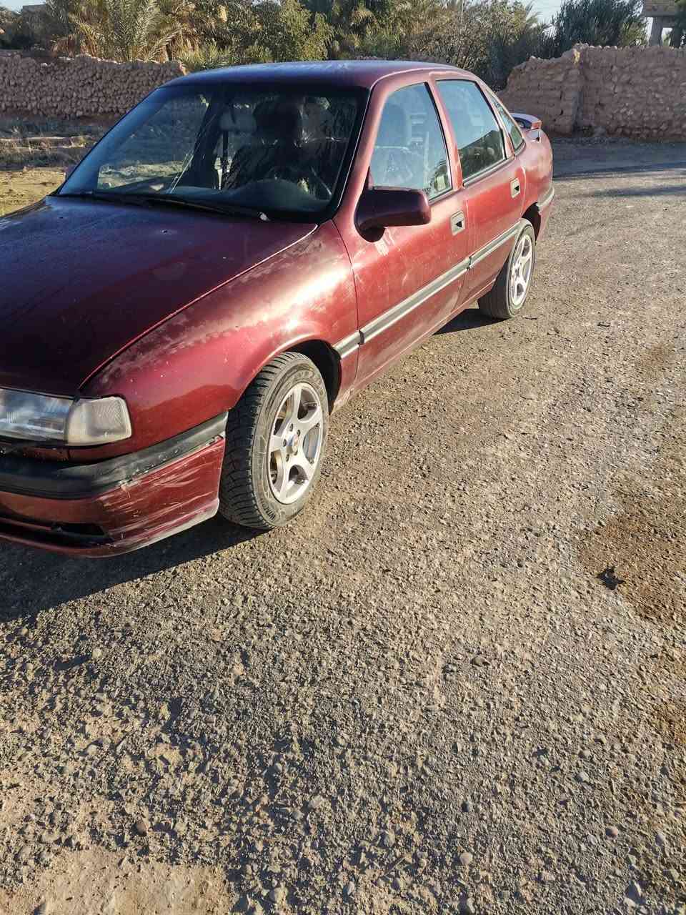 السلام عليكم ورحمة الله اوبل فكترا للبيع موديل ٩١ وارد يابان تدفه تبريد محرك ٢٠٠٠  كير عادي  ويل ١٥ خمسه استد  الهالات الخلفيه عل شركة سنويه نافذه لغاية ٢٠٢٨  السعر ٤٢ وبيها مجال رقم الهاتف ***********
