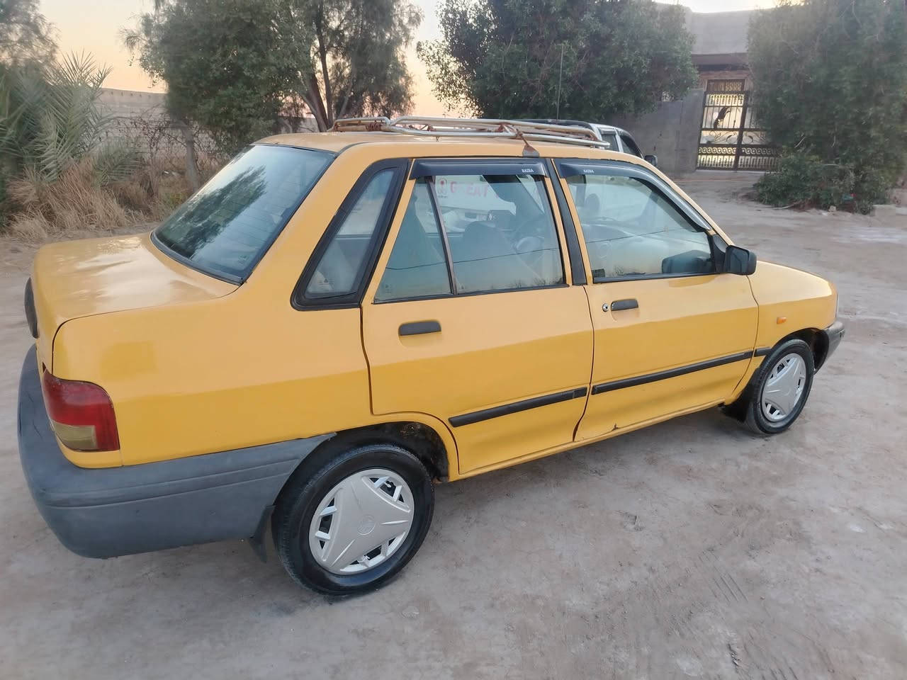 سلام عليكم(مصفره هيه وغرامات )

سايبه للبيع مديل 12 بلاديه لاضربه ولاتبديل

محرك وكير حداديه كهربايات تخم تايرات جاهزه

رقمه (بصره)دولي ل2029 مالكه بديوانيه مصفره توها

السعر 22 وبيه مجال للشراي تصال ***********
